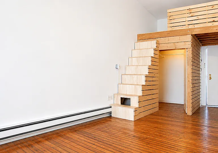 1085 Willoughby Ave #403 — Photo 3