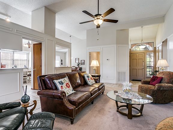 4th image of 3414 Spring Willow Dr