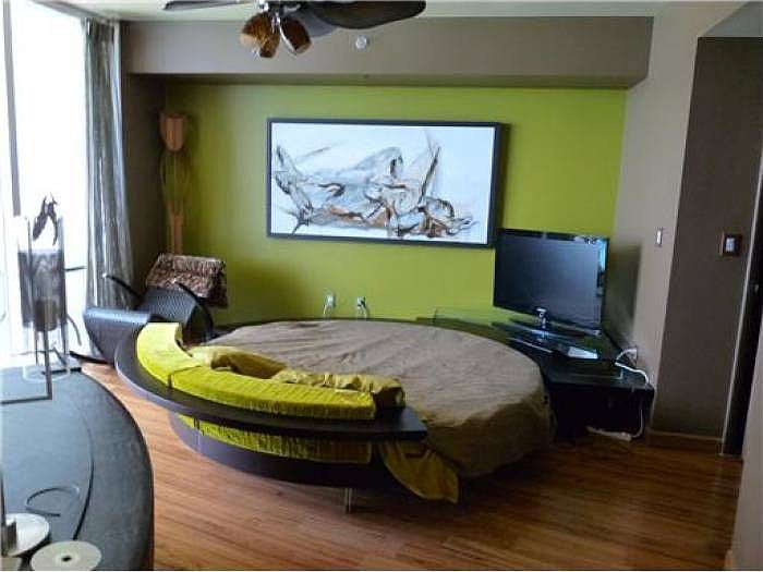 1st image of 17201 Collins Ave APT 2503