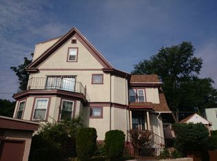 9 Glen St, Dorchester, MA 02125
