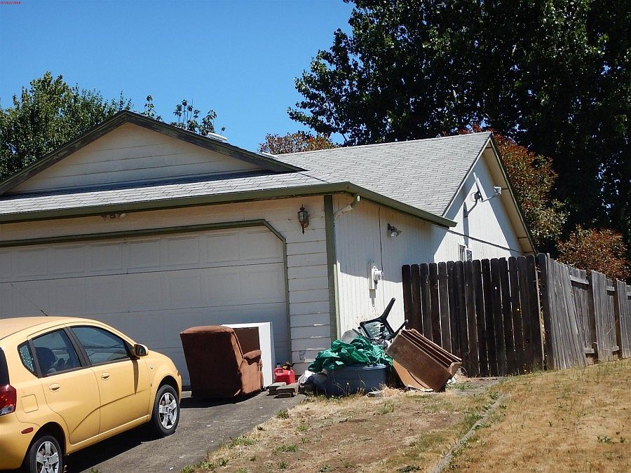 2nd image of 640 N 9th St
