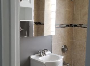 3055 N Lockwood Ave #1S, Chicago, IL 60641
