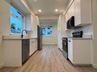 352 E Bakerview Rd #101, Bellingham, WA 98226