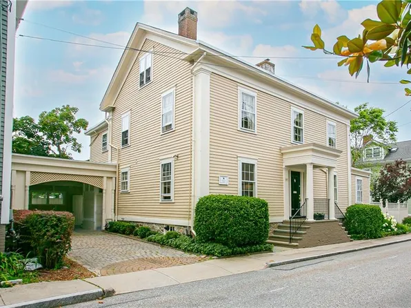 95 John St, Newport, RI 02840