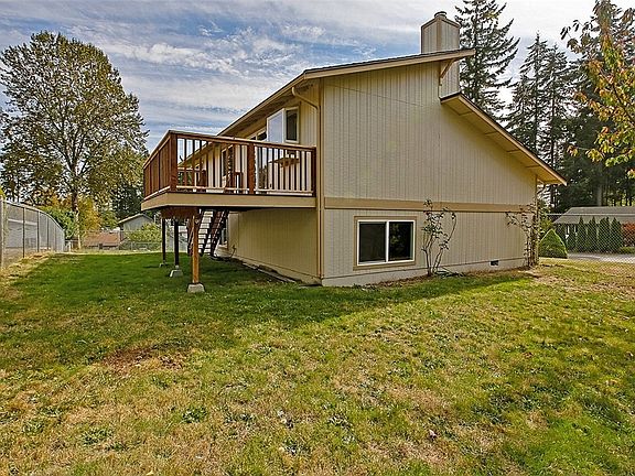 3rd image of 3591 Westminster Dr SE