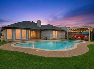 1005 Caleb St, Burleson, TX 76028