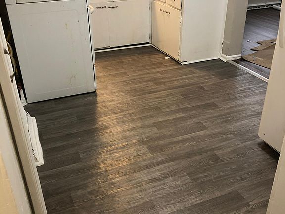 2nd image of 1828 Buchanan Ave SW