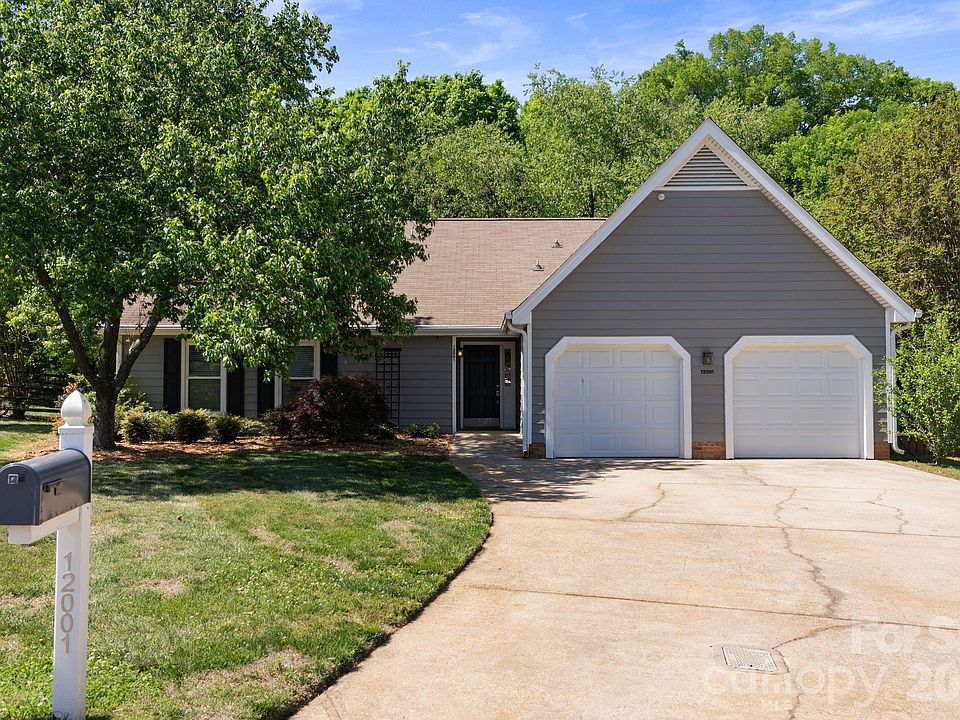 1st image of 12001 Lazy Willow Ln