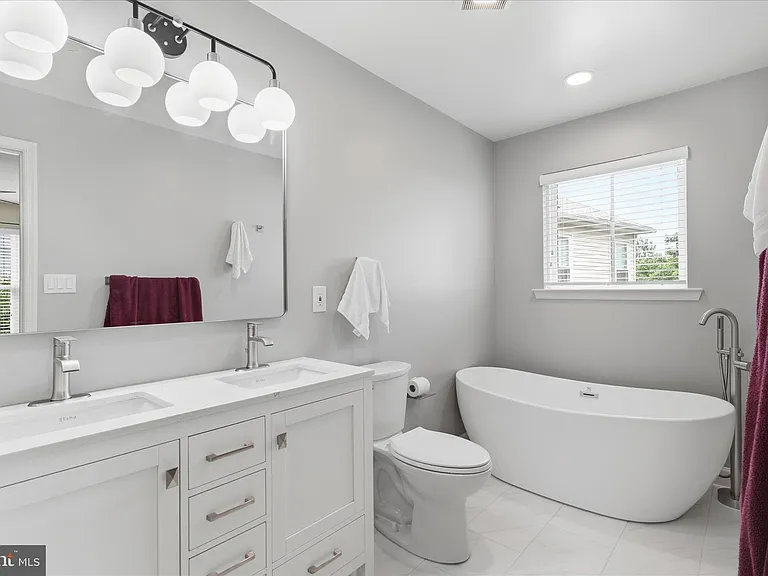 42476 Regal Wood Dr — Photo 27