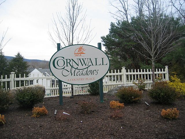 1st image of 408 Cornwall Meadows Ln