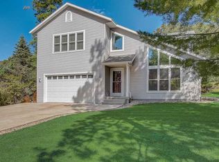 N2810 N Lake Point Dr, Lodi, WI 53555