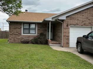 7404 E 18 N, Wichita, KS 67206