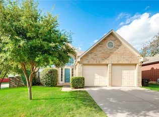 4701 Bracken Dr, Fort Worth, TX 76137