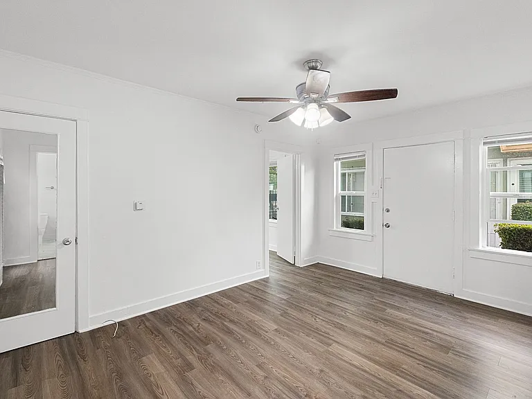 5414 Fountain Ave — Photo 16
