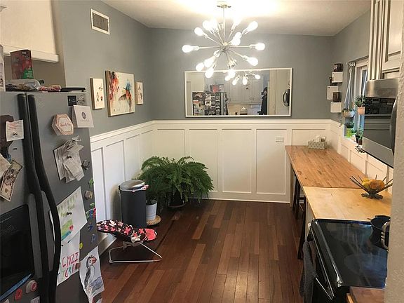 5th image of 310 Gallia St