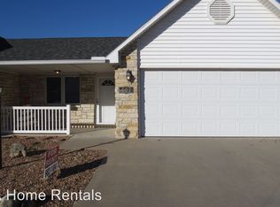 321 E 12th St APT 107, Newton, KS 67114