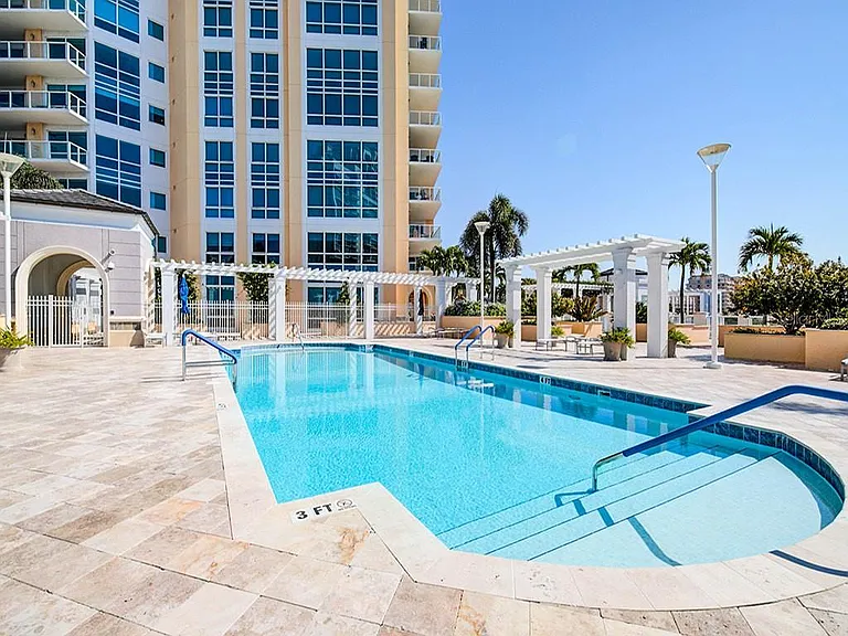 400 Beach Dr NE #1702 — Photo 3
