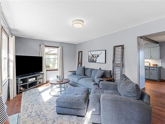 5th image of 503 Sycamore Dr
