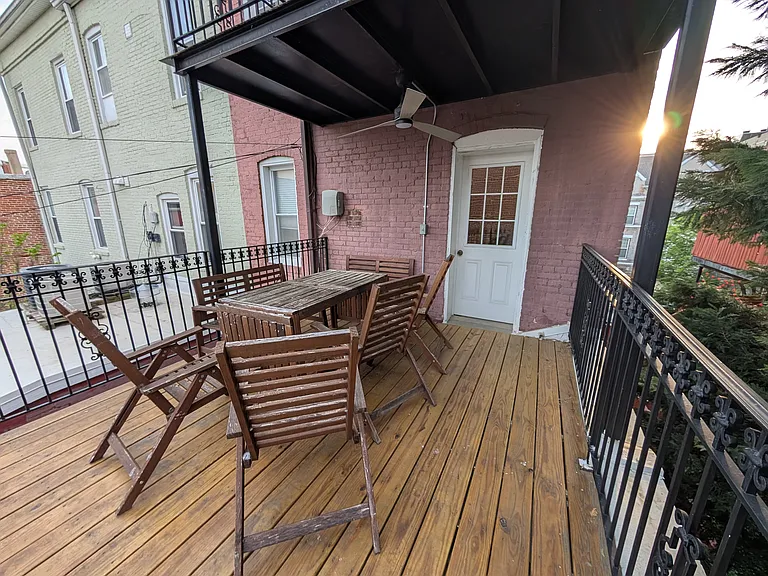 2nd Floor Patio