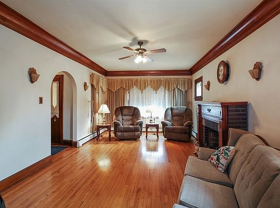 3rd image of 14116 Greenbay Ave