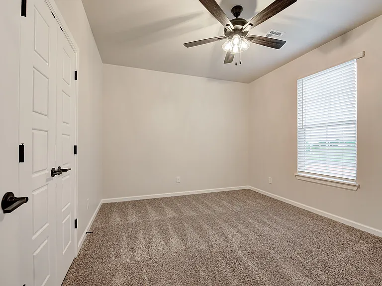 2298 E Sooner Rd — Photo 28