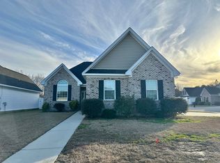 912 Iona Dr, Florence, SC 29505