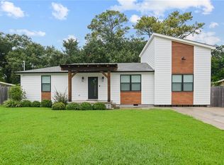 112 Vogt Dr, Belle Chasse, LA 70037