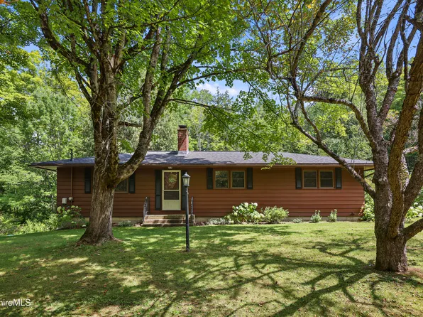 19 Sandmill Hl, Cheshire, MA 01225