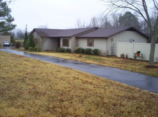 1680 County Home Rd, Paris, TN 38242