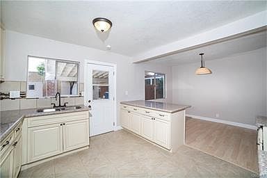 5th image of 4252 Dennison St