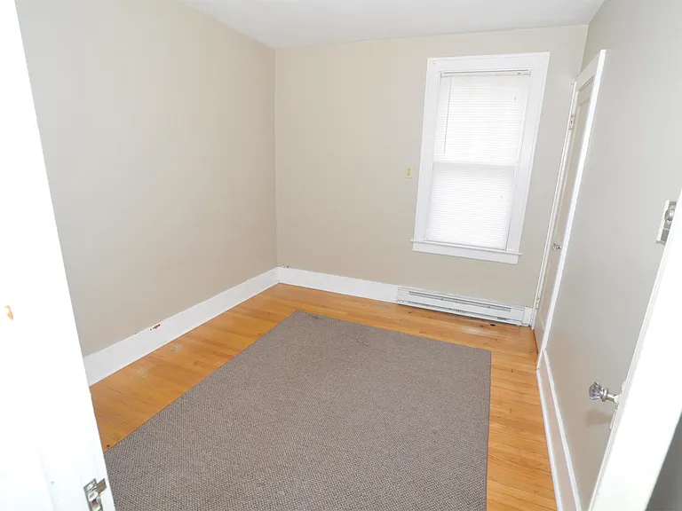 407 Sanders Ave — Photo 9