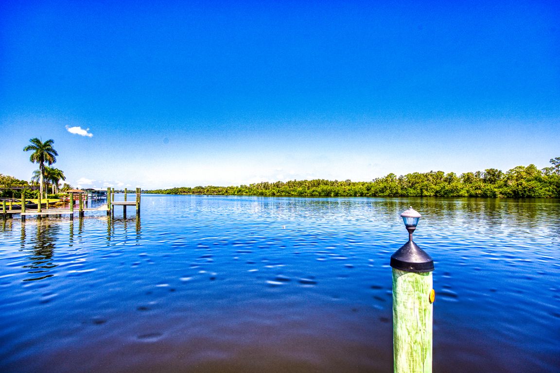 1-River-from-Dock