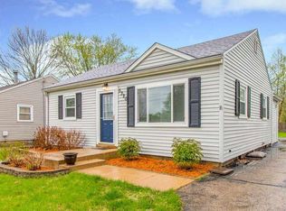 5320 N Glen Elm Dr, Peoria Heights, IL 61616