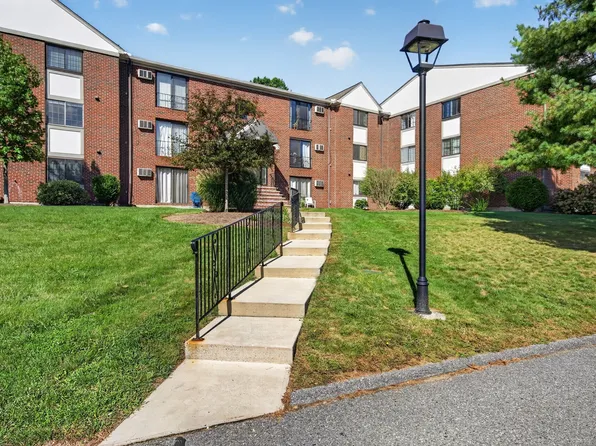 386 Great Rd #A8, Acton, MA 01720