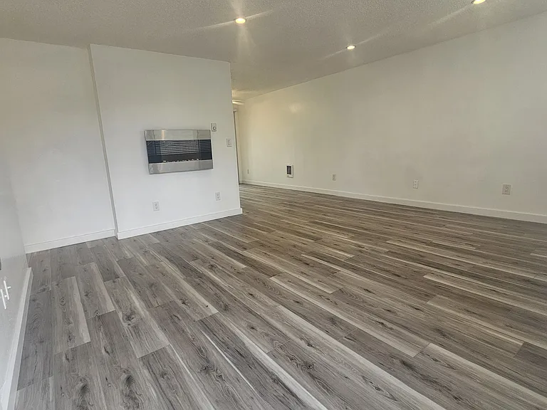 13936 SE Powell Blvd — Photo 4