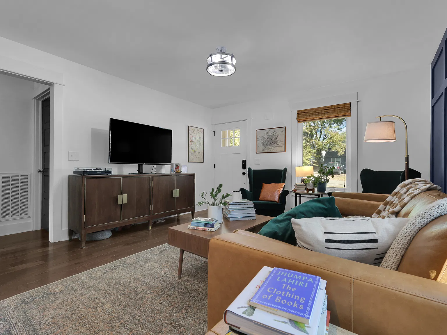 3 bed, 1244 sqft, $3,500 — Photo 4