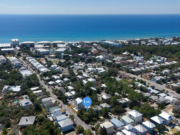 12 Kingfish St, Pt Washington, FL 32459