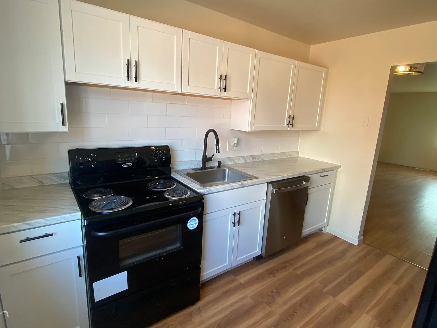 Timber Place Apartments — Photo 1
