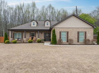 114 Khaki Ridge Dr, Hazel Green, AL 35750