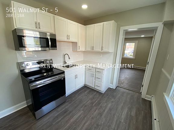 3rd image of 501 Walnut St APT 5