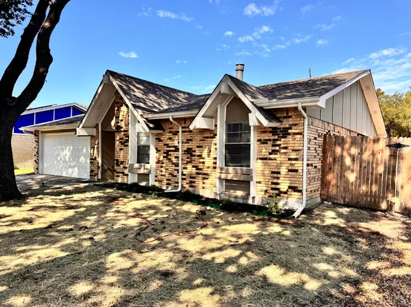 438 Santa Paula Dr, Grand Prairie, TX 75052