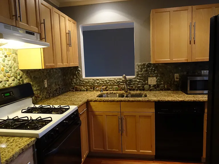 5311 Sunshine Dr — Photo 42