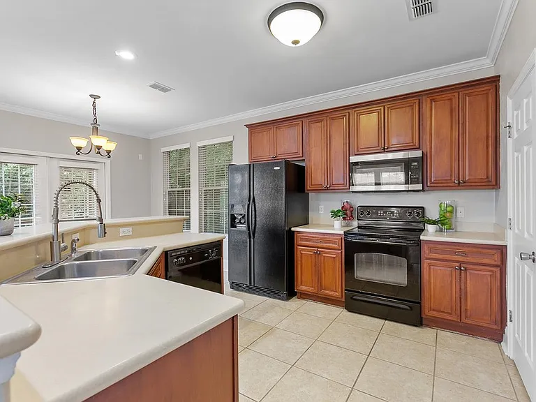 2602 Fenwood Ct — Photo 16