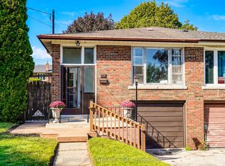 108 Pandora Cir, Toronto, ON M1H1V9