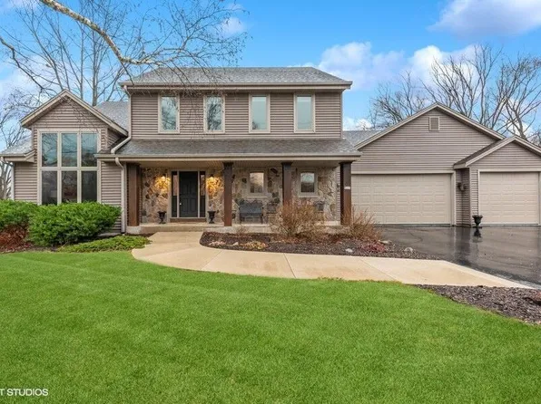 3225 E Elm ROAD, Oak Creek, WI 53154