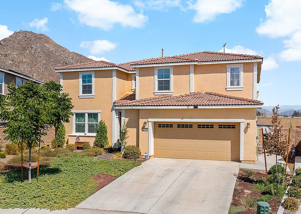 1st image of 27572 Arches Dr
