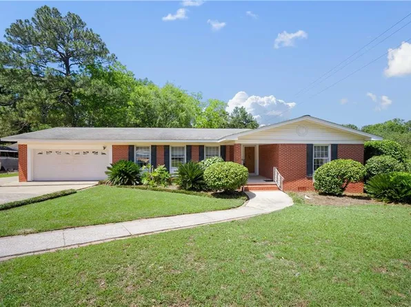 5000 Woodmere St, Mobile, AL 36693