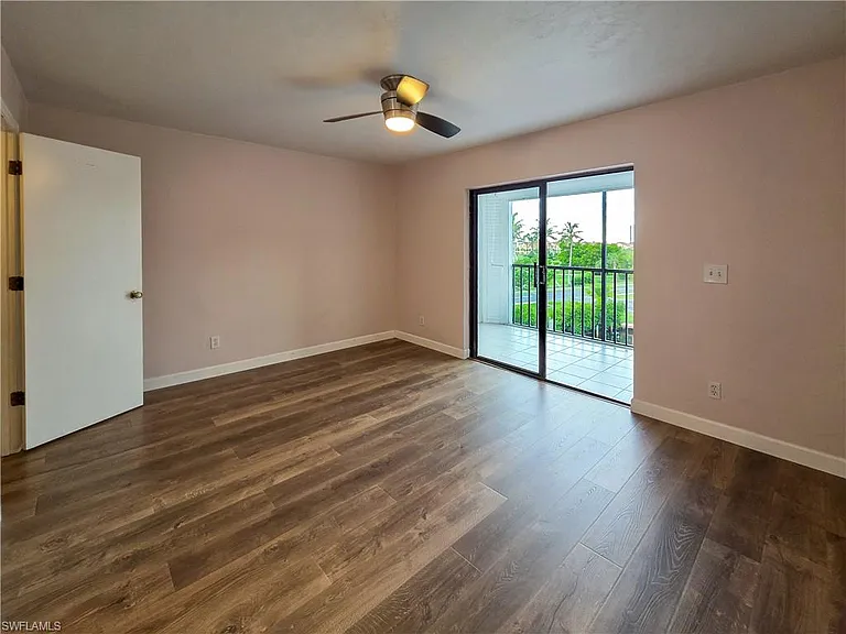 4371 Bay Beach Ln #313 — Photo 10