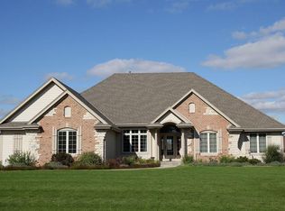 N15W29852 Brookstone Cir, Pewaukee, WI 53072