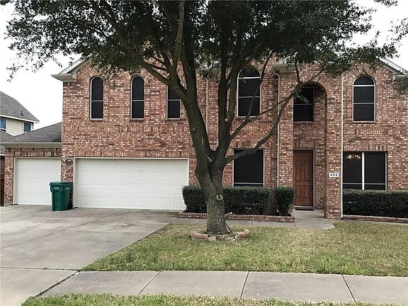 3rd image of 658 Oak Creek Dr